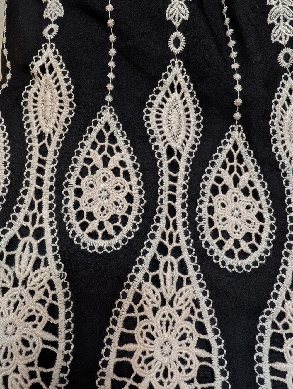 Ramy Brook Embroidered Flutter Sleeve Blouse Size Large - Picture 6 of 6